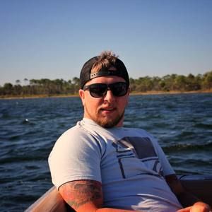 Meet your Posher, Derek